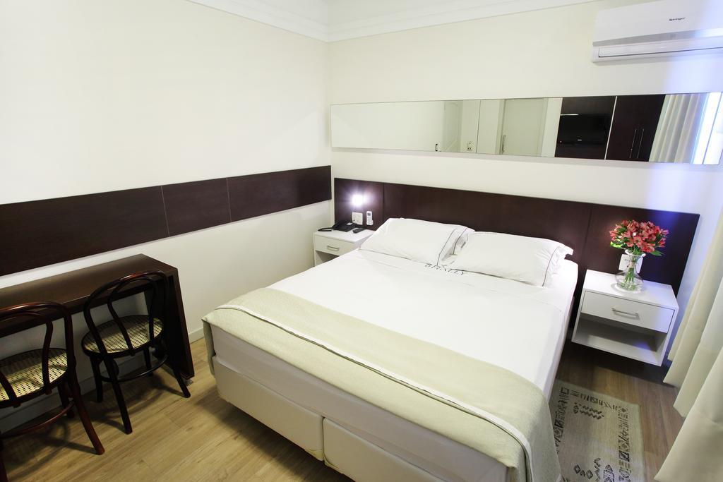 Hotel Bhally Balneário Camboriú Rom bilde